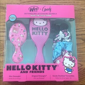 New in box Limited Edition Hello Kitty Detangling Accessory Bundle From 2022